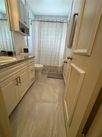 11183 NW 7th Street Miami FL 33172