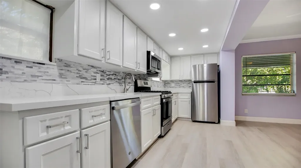 600 SW 19th Street Fort Lauderdale FL 33315