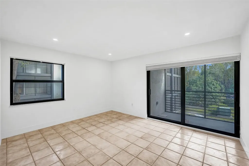 4040 N Hills Drive Hollywood FL 33021