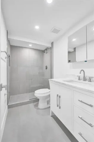 4040 N Hills Drive Hollywood FL 33021
