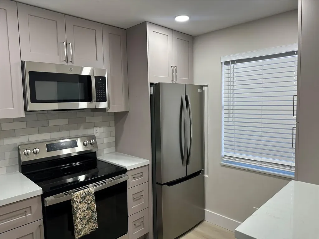 2635 NW 104th Avenue Sunrise FL 33322