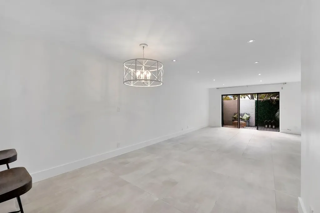 555 NE 7th Avenue Fort Lauderdale FL 33301