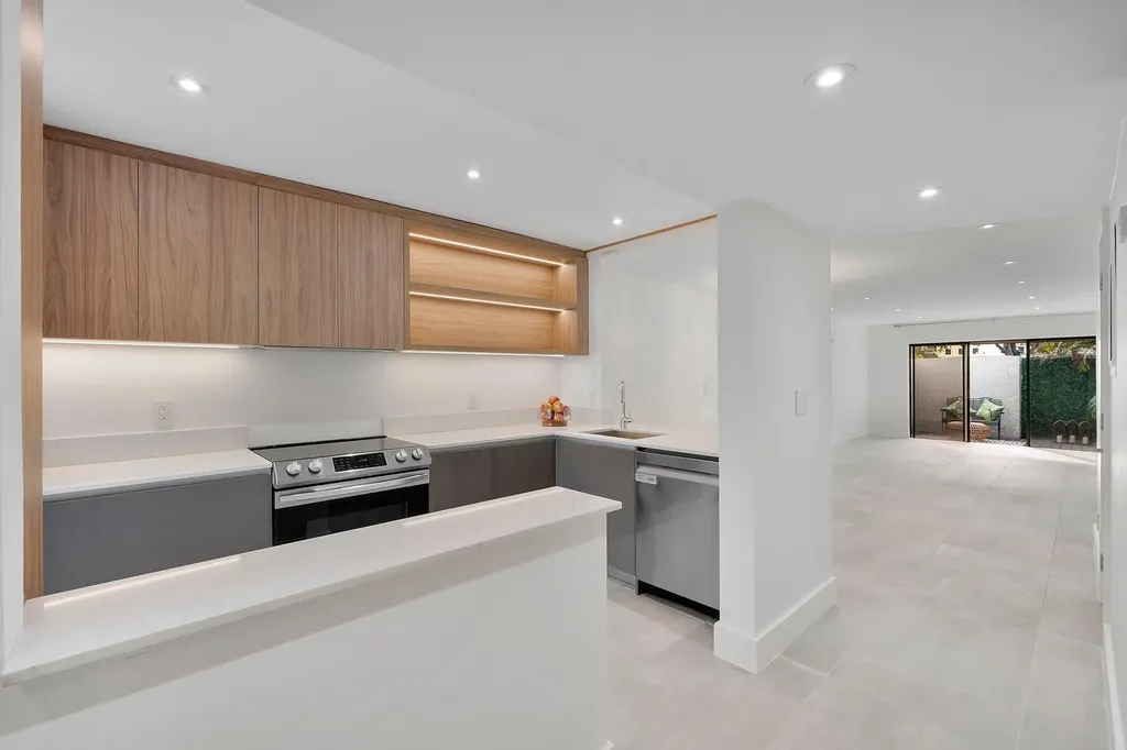 555 NE 7th Avenue Fort Lauderdale FL 33301