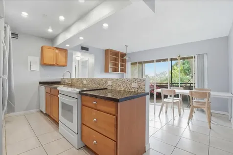 5218 NE 6th Avenue Oakland Park FL 33334