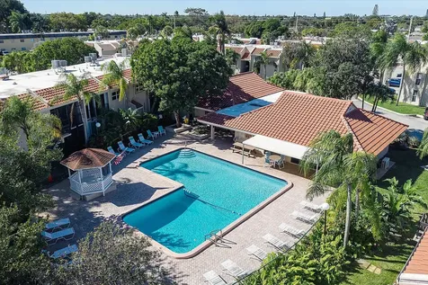 5218 NE 6th Avenue Oakland Park FL 33334