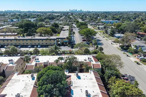 5218 NE 6th Avenue Oakland Park FL 33334
