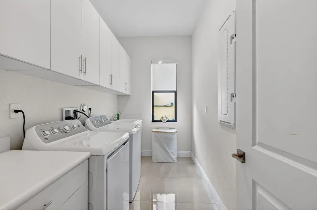 12485 N Parkland Bay Trail Parkland FL 33076