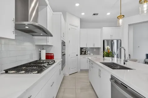 12485 N Parkland Bay Trail Parkland FL 33076