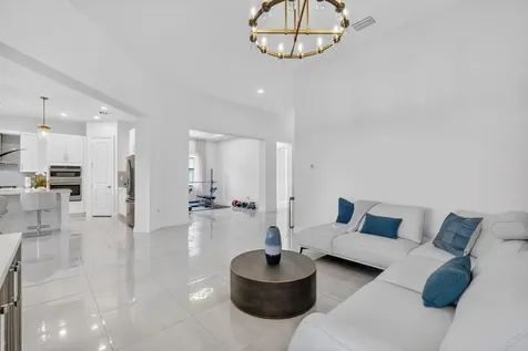 12485 N Parkland Bay Trail Parkland FL 33076