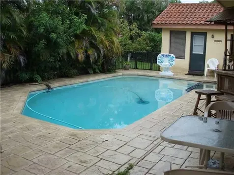 5975 NW 47th Place Coral Springs FL 33067