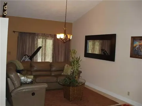 5975 NW 47th Place Coral Springs FL 33067