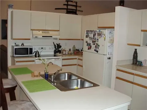 5975 NW 47th Place Coral Springs FL 33067