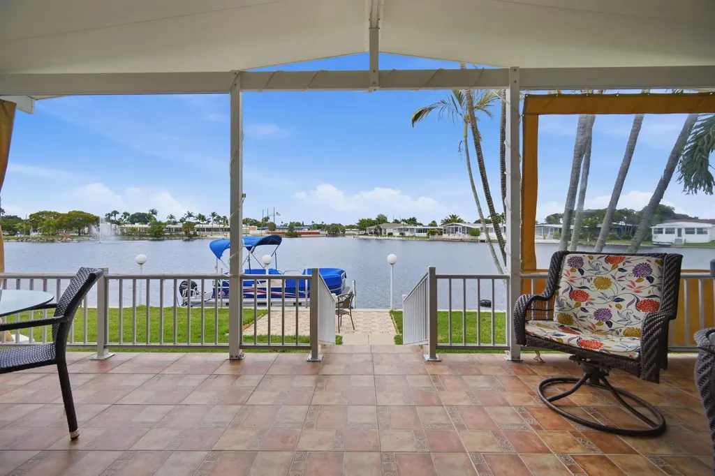 5555 Lakeshore Drive Fort Lauderdale FL 33312