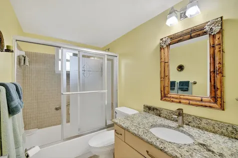 2856 Garden Drive Lake Worth FL 33461