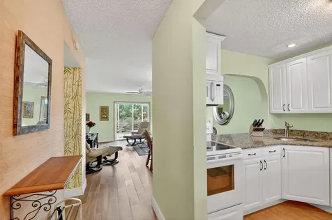 2856 Garden Drive Lake Worth FL 33461
