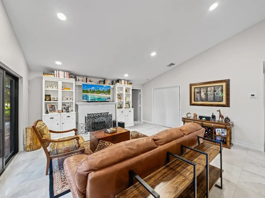 23313 Water Circle Boca Raton FL 33486