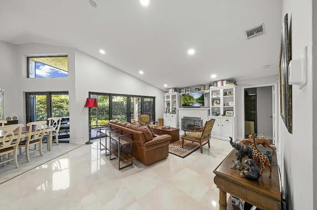 23313 Water Circle Boca Raton FL 33486
