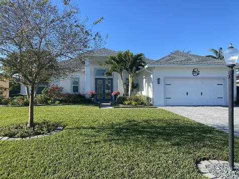 454 SW Vista Lake Drive Port St Lucie FL 34953
