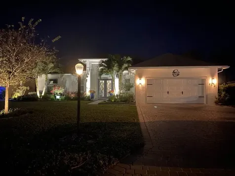 454 SW Vista Lake Drive Port St Lucie FL 34953