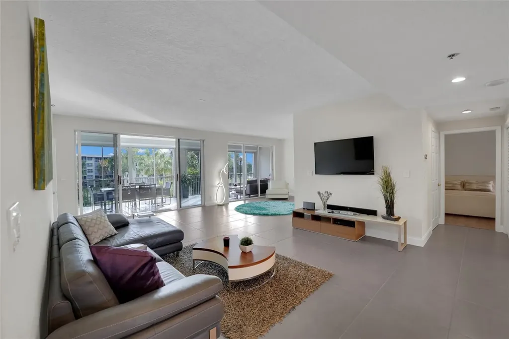 4108 W Palm Aire Drive Pompano Beach FL 33069