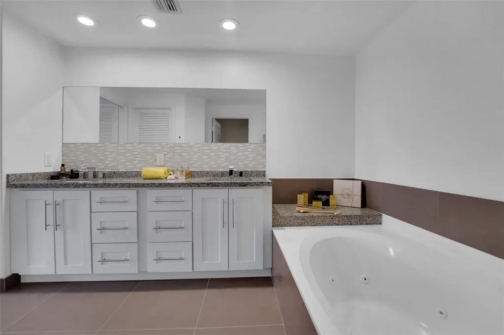 4108 W Palm Aire Drive Pompano Beach FL 33069