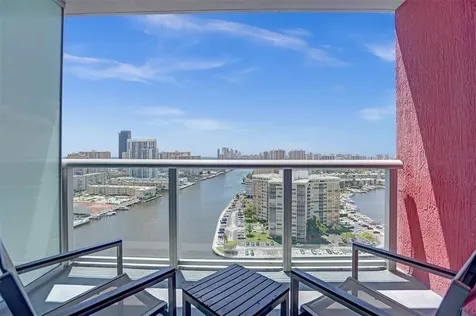 Hallandale Beach FL 33009