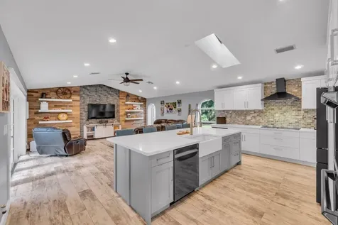 5440 NW 77th Terrace Coral Springs FL 33067