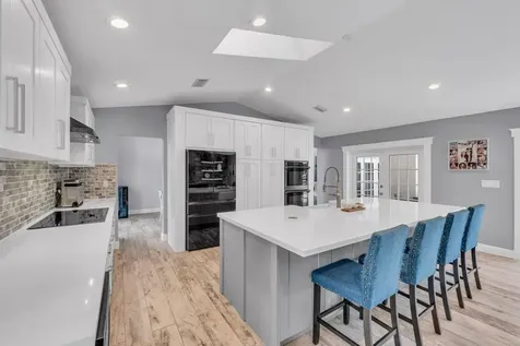 5440 NW 77th Terrace Coral Springs FL 33067