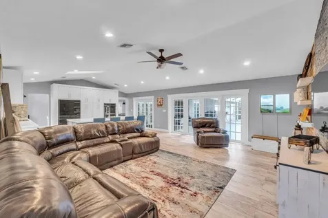 5440 NW 77th Terrace Coral Springs FL 33067