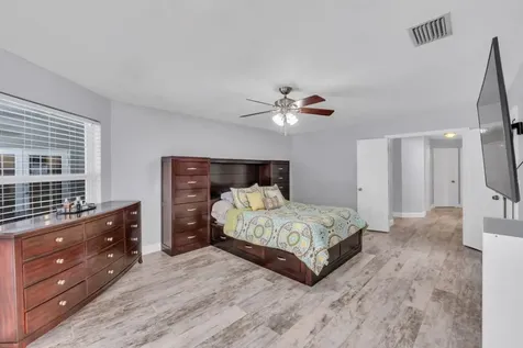 5440 NW 77th Terrace Coral Springs FL 33067