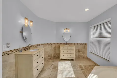 5440 NW 77th Terrace Coral Springs FL 33067