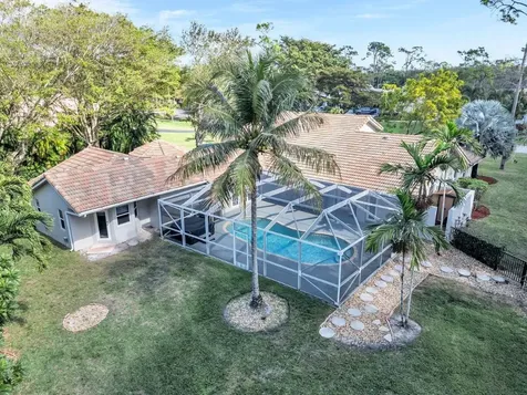 5440 NW 77th Terrace Coral Springs FL 33067