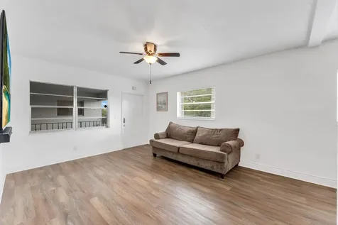 7401 Pines Boulevard Pembroke Pines FL 33024