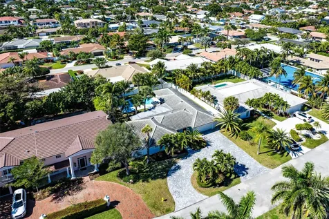 4421 NE 31st Avenue Lighthouse Point FL 33064