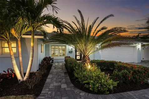 4421 NE 31st Avenue Lighthouse Point FL 33064