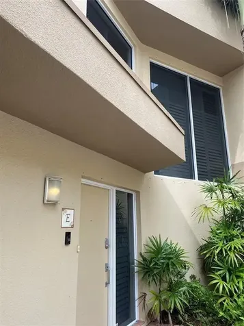 101 SE 15th Avenue Fort Lauderdale FL 33301