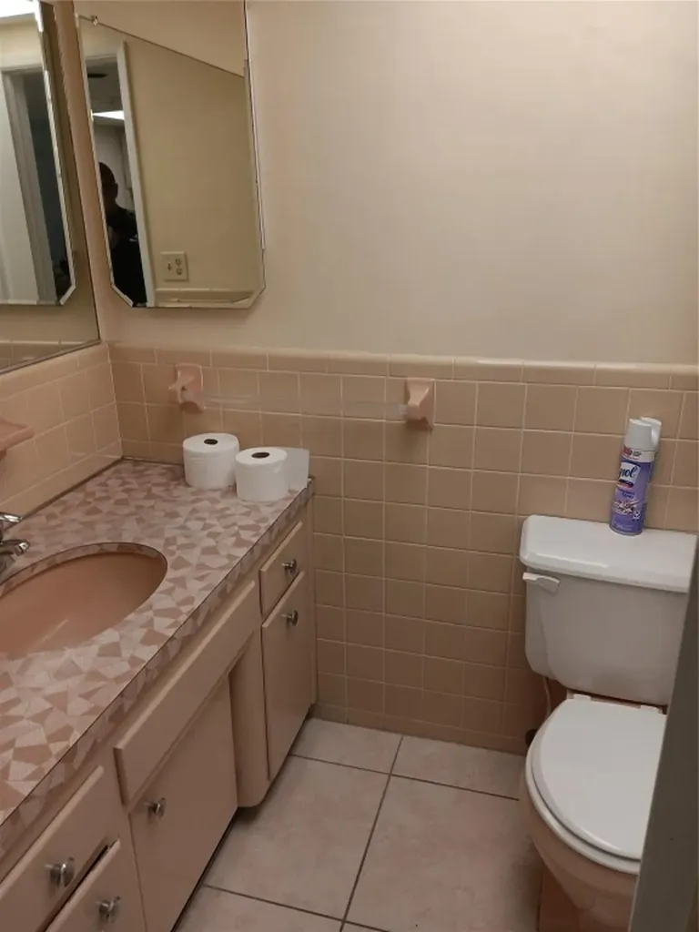 1110 N Riverside Drive Pompano Beach FL 33062