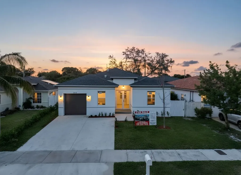2531 NW 14th Court Fort Lauderdale FL 33311