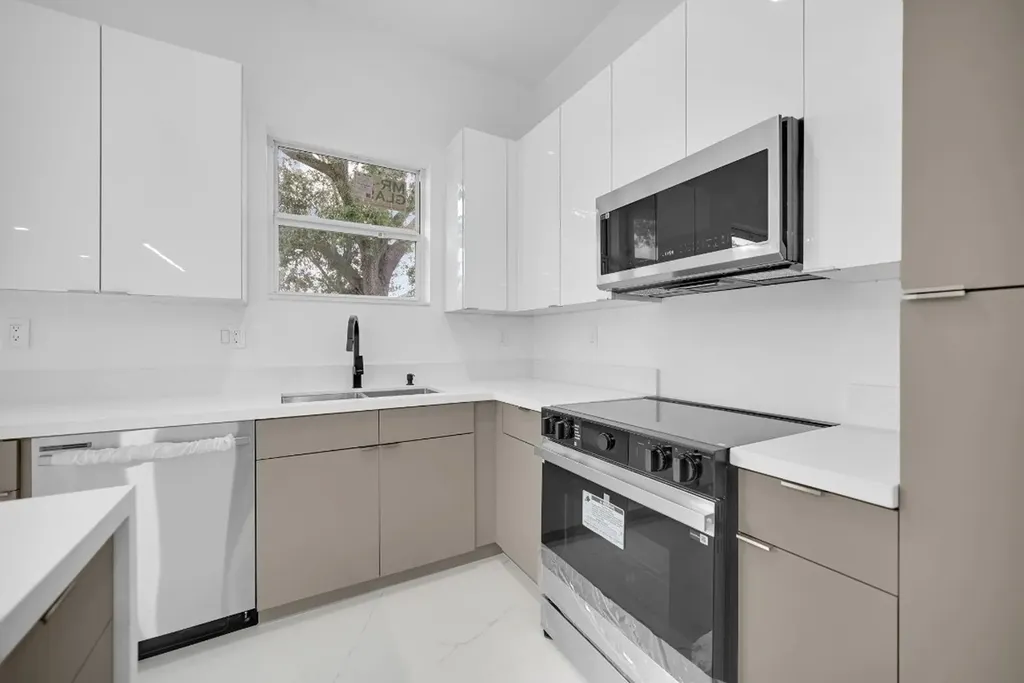 2531 NW 14th Court Fort Lauderdale FL 33311