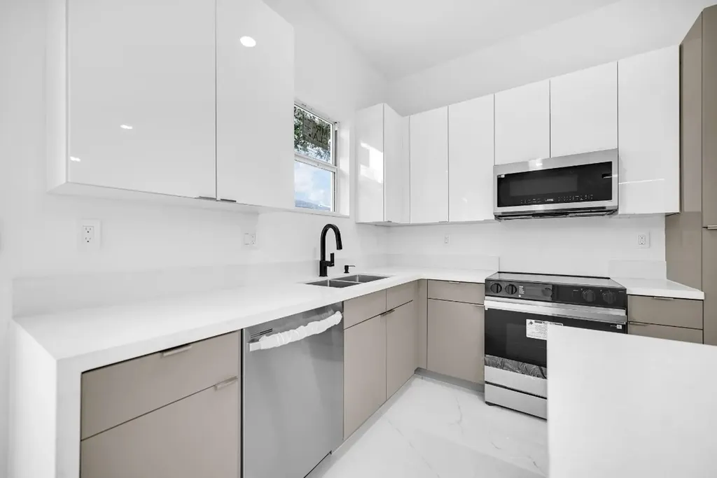 2531 NW 14th Court Fort Lauderdale FL 33311