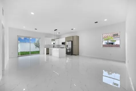 2531 NW 14th Court Fort Lauderdale FL 33311