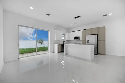 2531 NW 14th Court Fort Lauderdale FL 33311