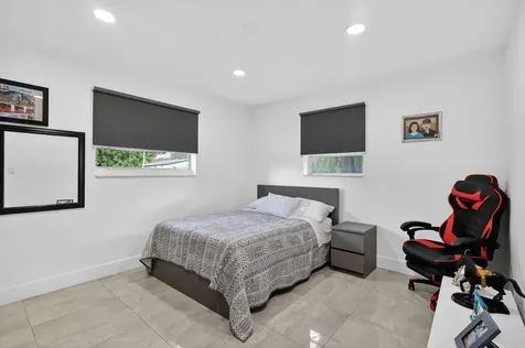3800 SW 31st Drive West Park FL 33023