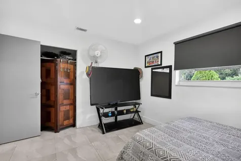 3800 SW 31st Drive West Park FL 33023