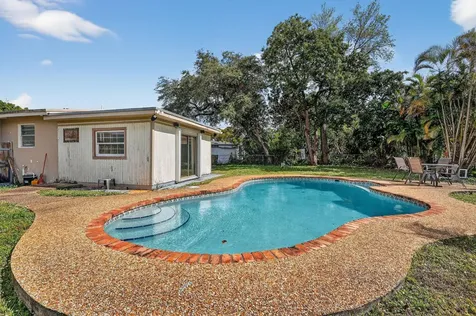 3800 SW 31st Drive West Park FL 33023