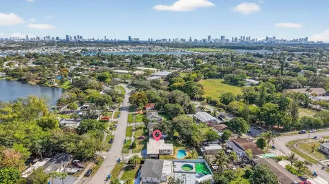 3800 SW 31st Drive West Park FL 33023