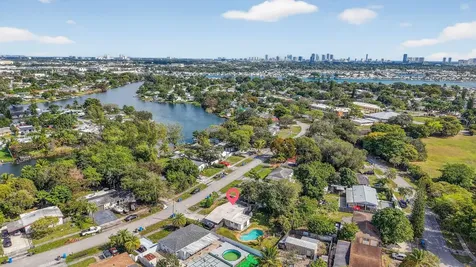 3800 SW 31st Drive West Park FL 33023