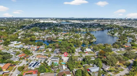 3800 SW 31st Drive West Park FL 33023