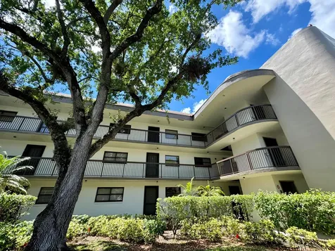 7653 NW 79 Avenue Tamarac FL 33321