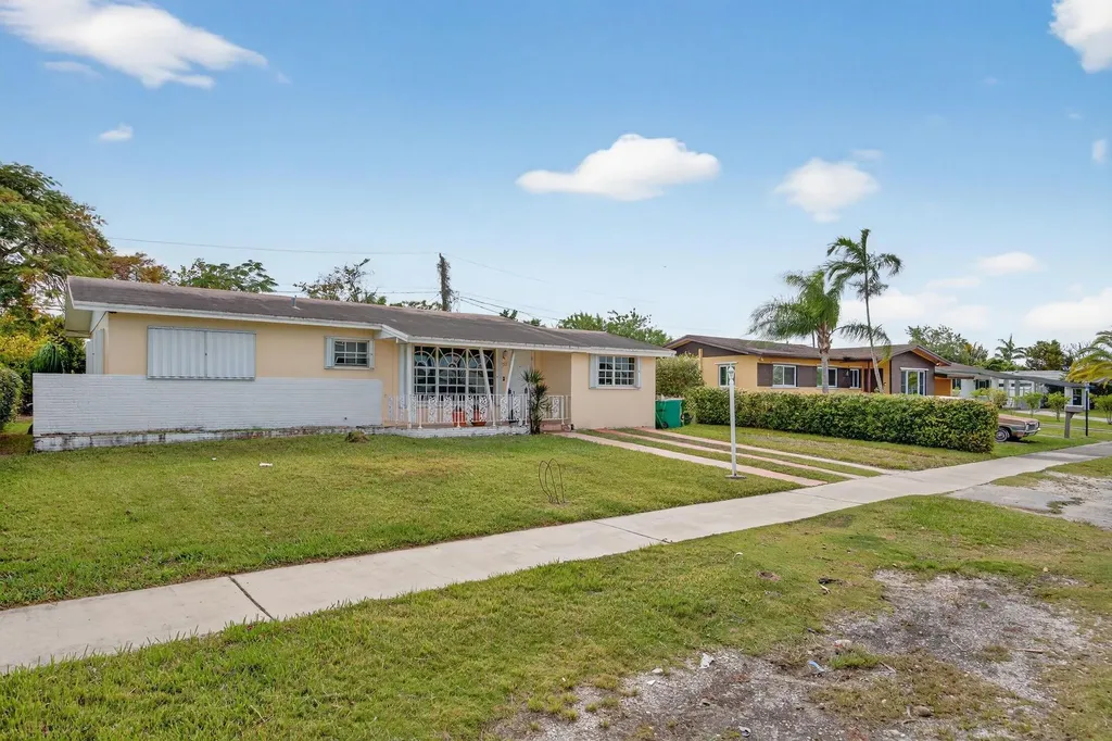 11720 SW 176th Street Miami FL 33177